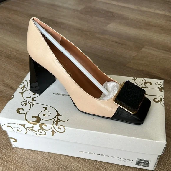 Women's Cream and Black Block Heels Size 8.5 - Picture 1 of 6